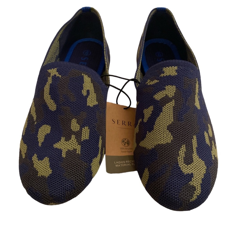 SERRA ladies flats size 9 - NWT